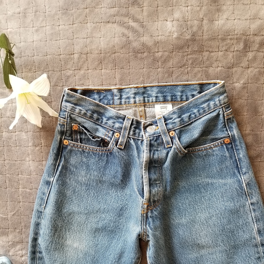 Vintage High Waist Levi's 28x34
